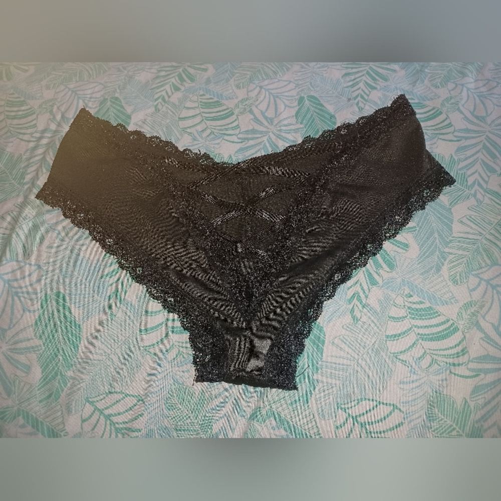 Black lacy panties
